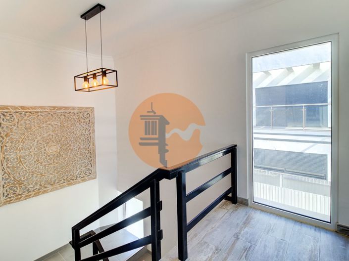 Image No.22-4 Bed House for sale