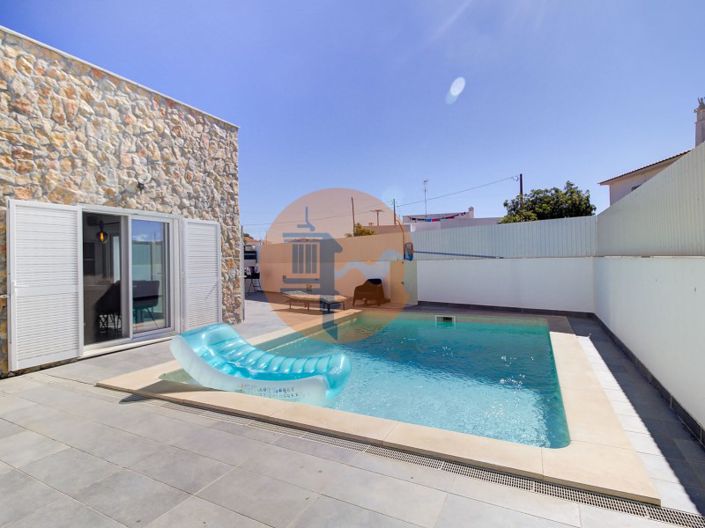 Image No.3-4 Bed House for sale