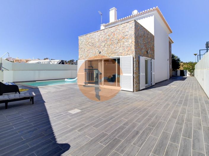 Image No.44-4 Bed House for sale