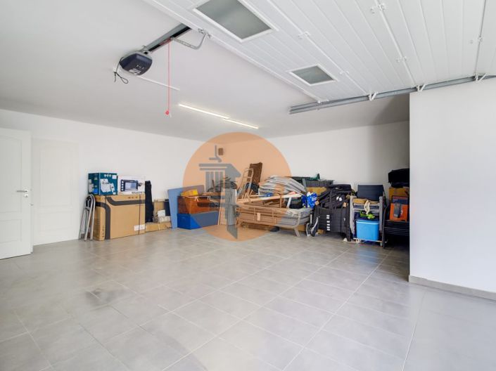 Image No.48-4 Bed House for sale