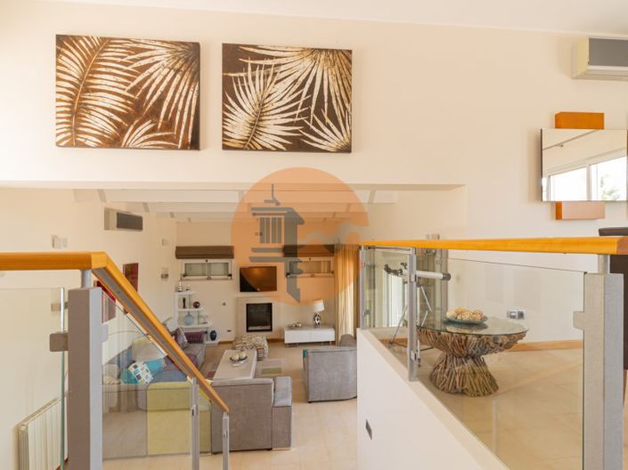 Image No.25-3 Bed House for sale