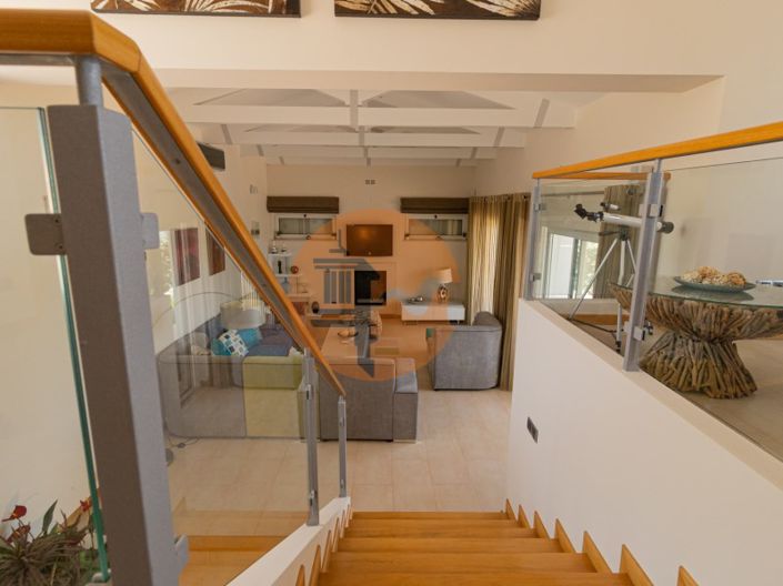 Image No.42-3 Bed House for sale