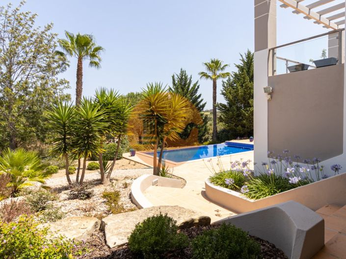 Image No.52-3 Bed House for sale