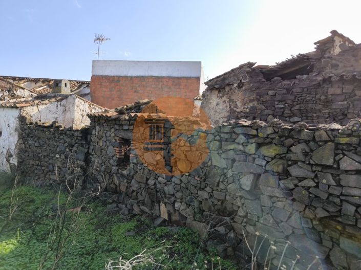 Image No.24-2 Bed House for sale