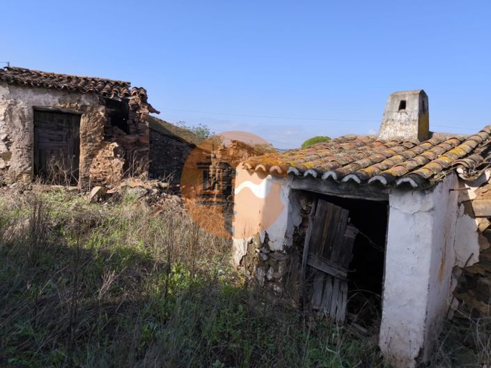 Image No.5-2 Bed House for sale