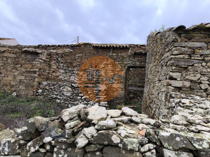 Image No.14-3 Bed House for sale