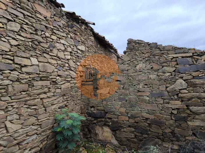 Image No.18-3 Bed House for sale