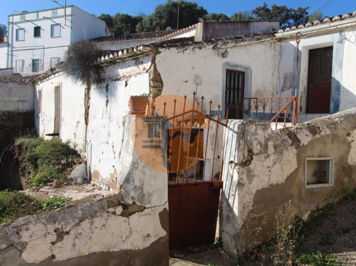 Image No.12-1 Bed Farmhouse for sale