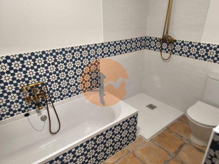 Image No.16-1 Bed House for sale