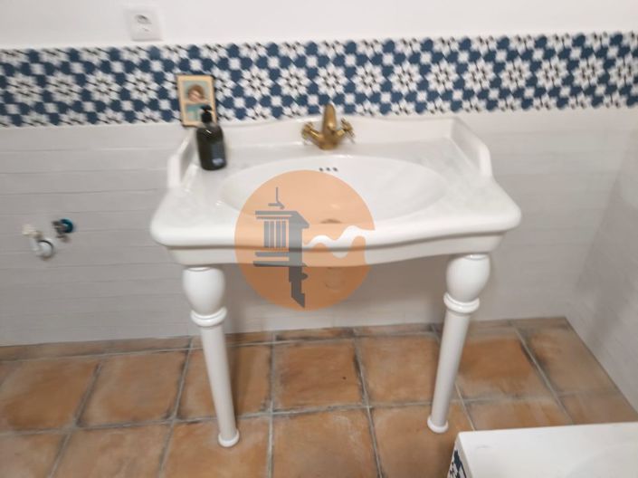 Image No.21-1 Bed House for sale