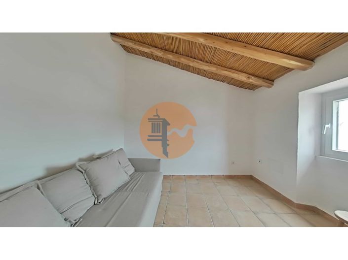 Image No.38-1 Bed House for sale