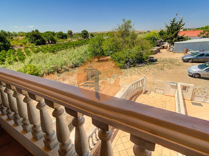 Image No.25-3 Bed House for sale