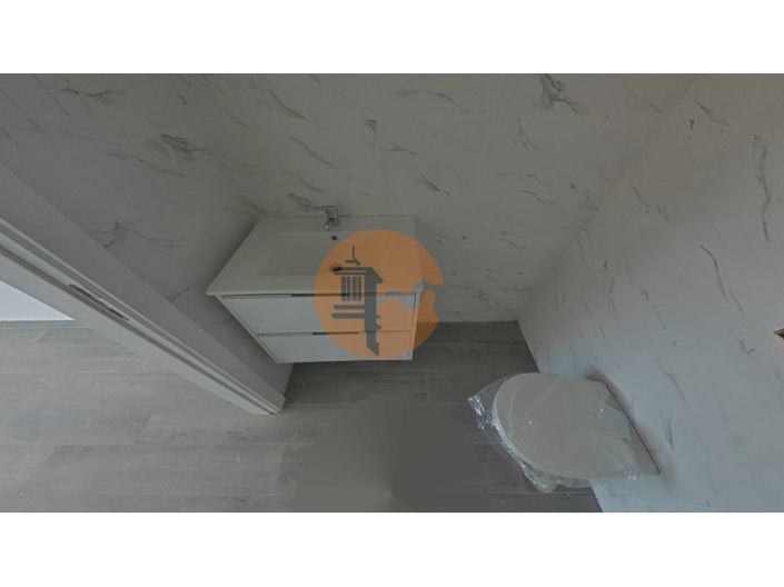 Image No.22-3 Bed House for sale