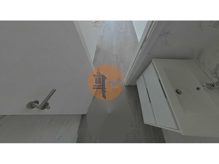 Image No.23-3 Bed House for sale