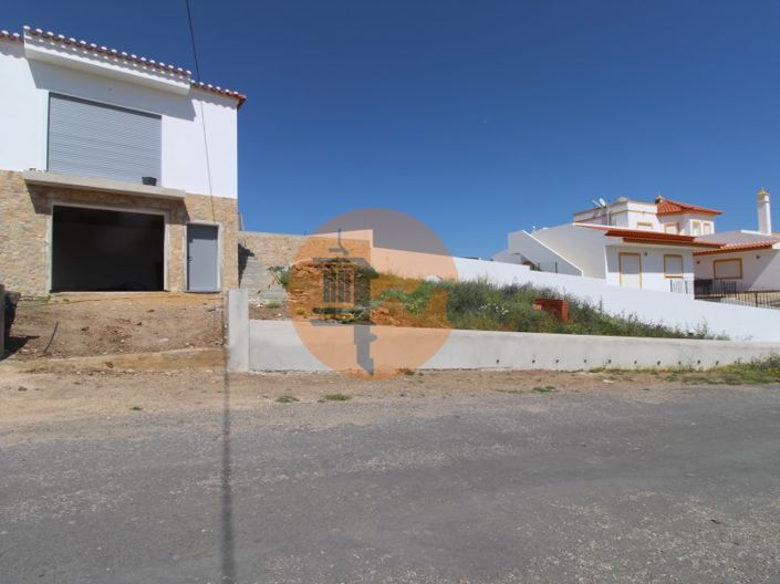 Image No.3-3 Bed House for sale