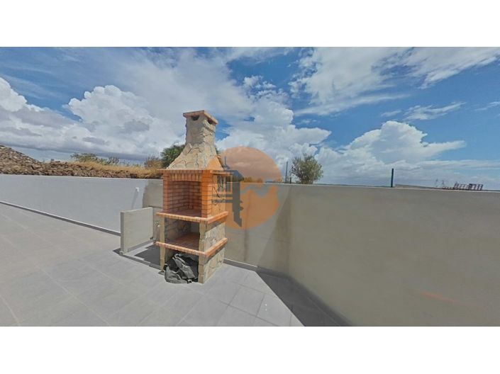 Image No.36-3 Bed House for sale