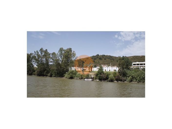 Image No.19-26 Bed Hotel for sale