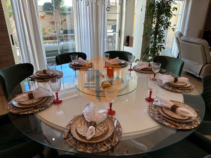 Image No.23-5 Bed House for sale