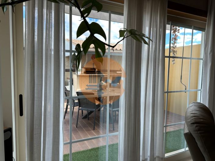 Image No.30-5 Bed House for sale