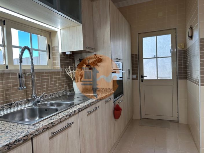 Image No.39-5 Bed House for sale