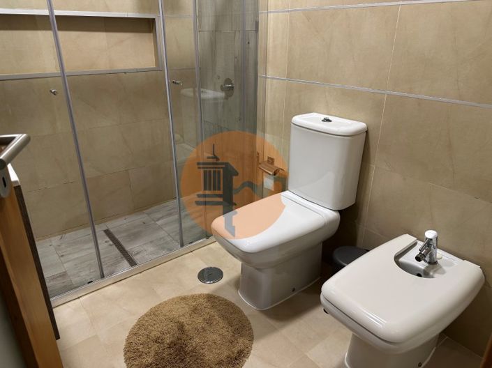 Image No.52-5 Bed House for sale