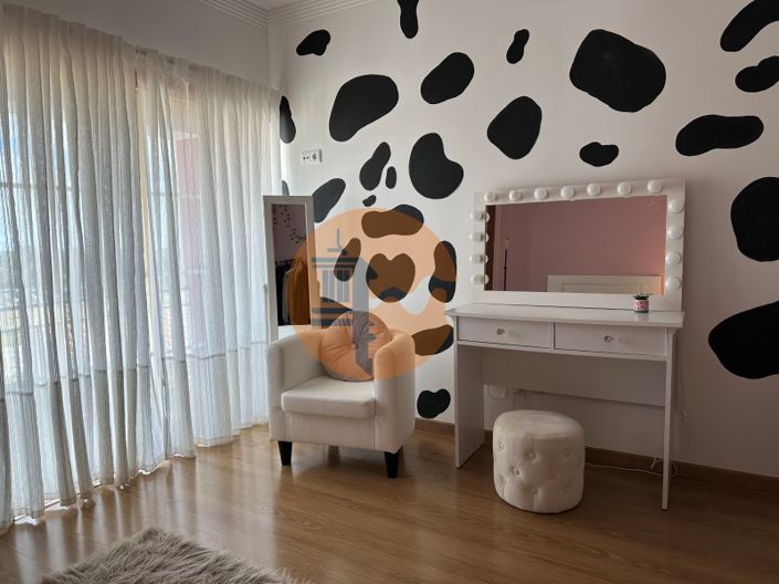 Image No.58-5 Bed House for sale