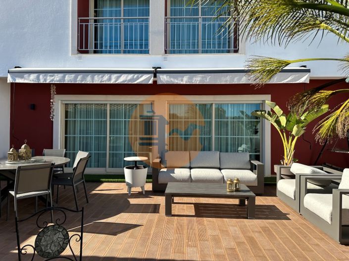 Image No.2-5 Bed House for sale