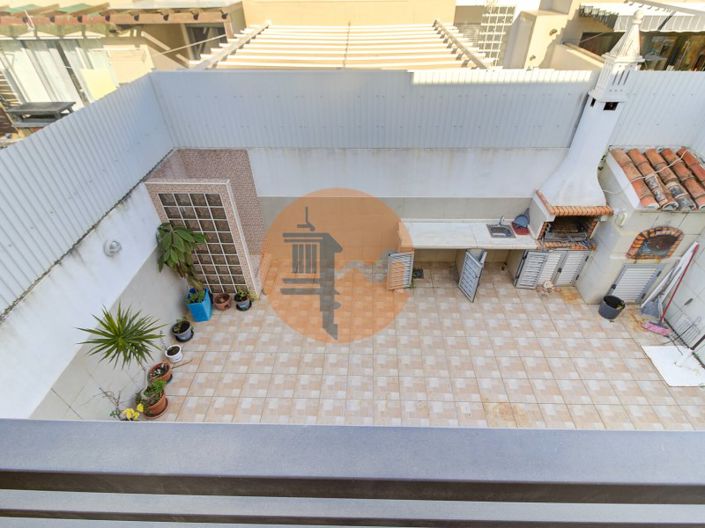 Image No.29-4 Bed House for sale