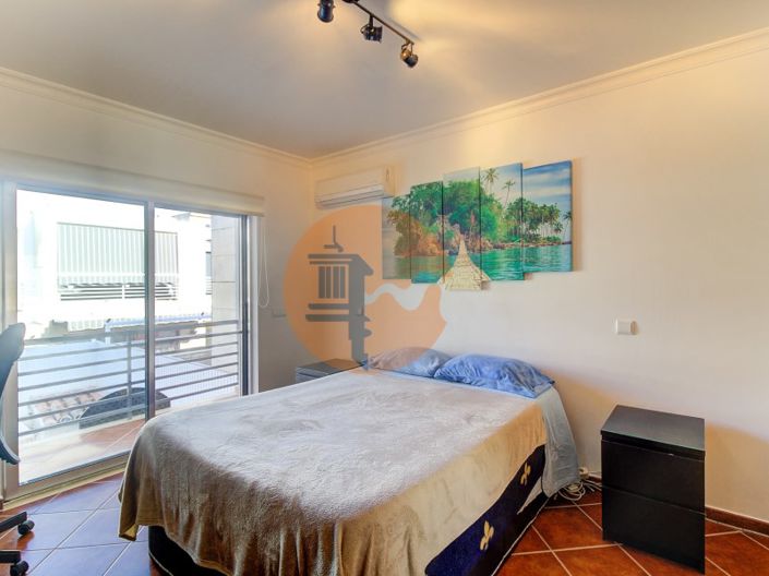 Image No.30-4 Bed House for sale