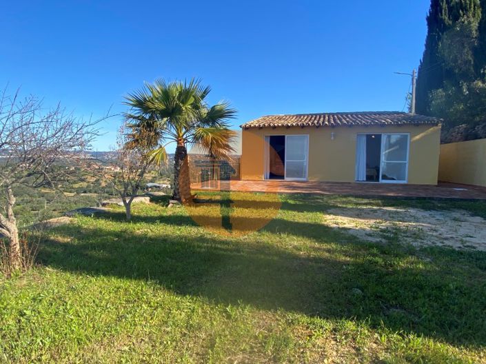 Image No.1-2 Bed House for sale