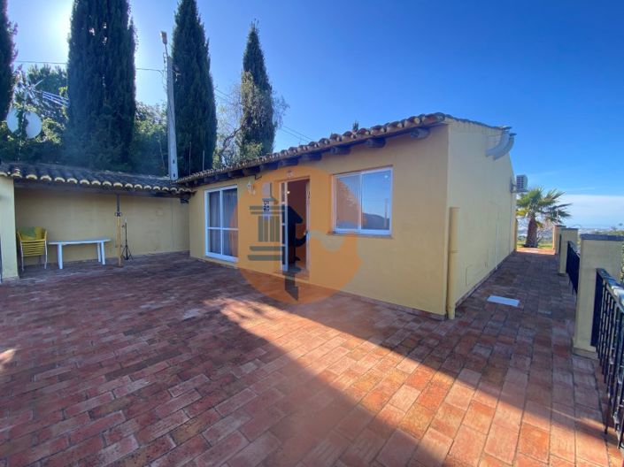 Image No.10-2 Bed House for sale