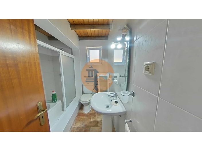 Image No.22-2 Bed House for sale