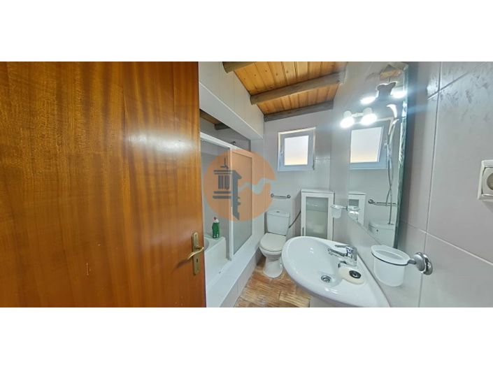 Image No.46-2 Bed House for sale