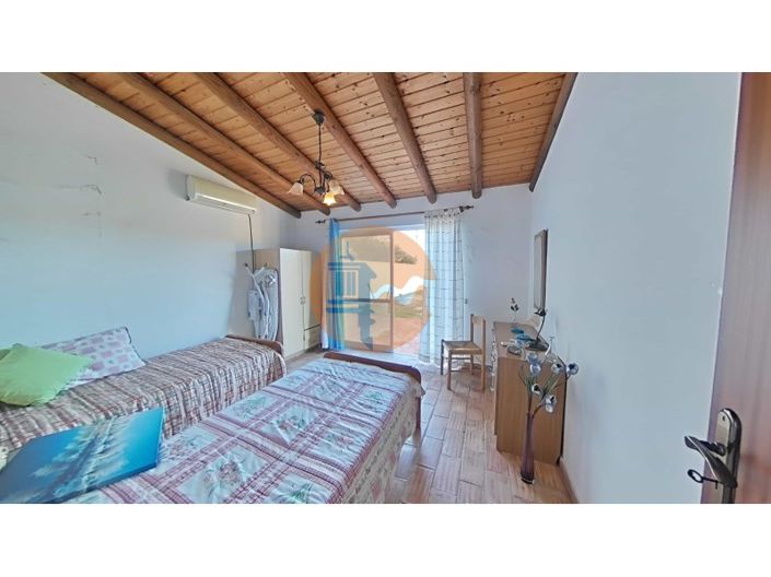 Image No.25-2 Bed House for sale