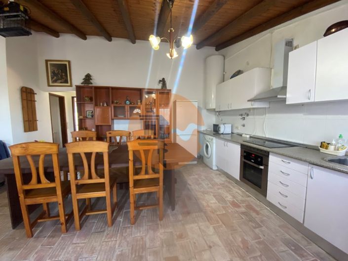 Image No.5-2 Bed House for sale