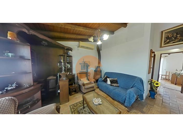 Image No.41-2 Bed House for sale