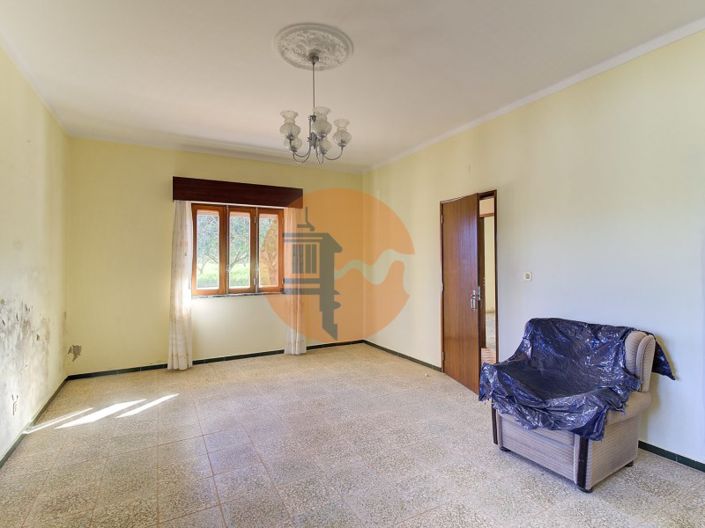 Image No.20-6 Bed Farmhouse for sale