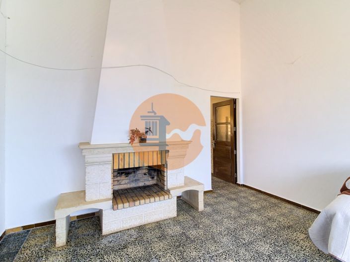 Image No.27-6 Bed Farmhouse for sale