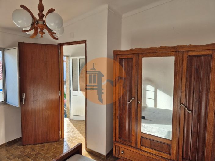 Image No.27-3 Bed House for sale