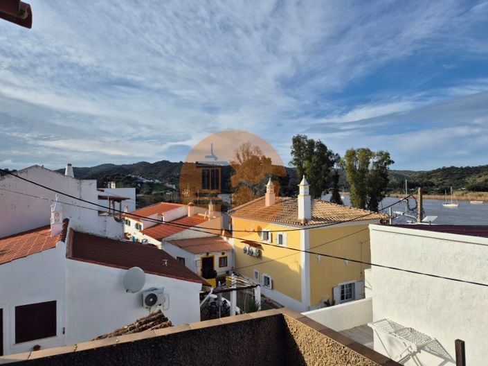 Image No.34-3 Bed House for sale