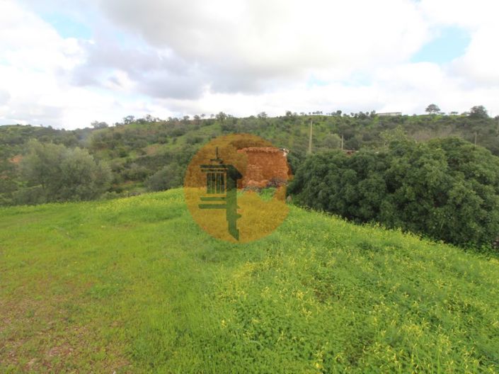 Image No.10-2 Bed Farmhouse for sale