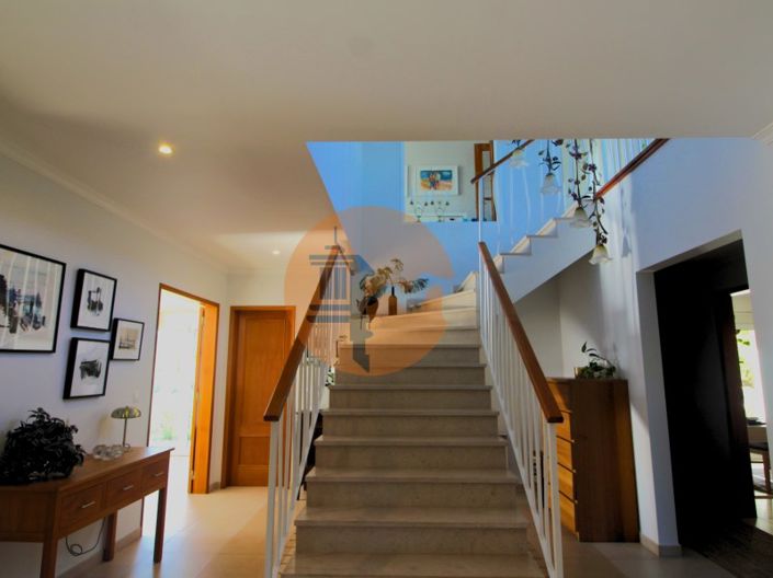 Image No.13-4 Bed House for sale