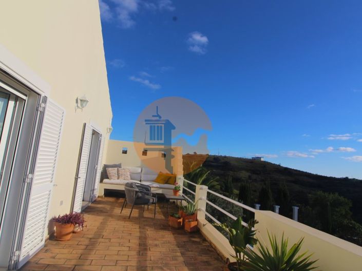 Image No.35-4 Bed House for sale