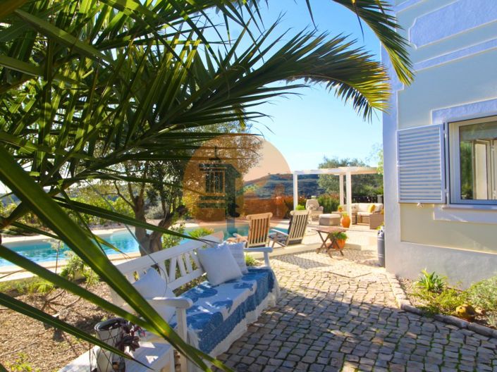 Image No.8-4 Bed House for sale