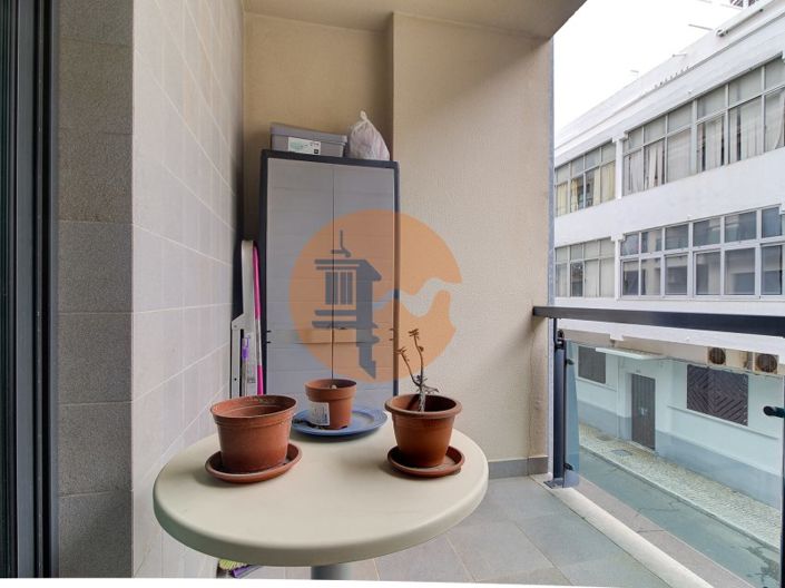 Image No.21-2 Bed Apartment for sale