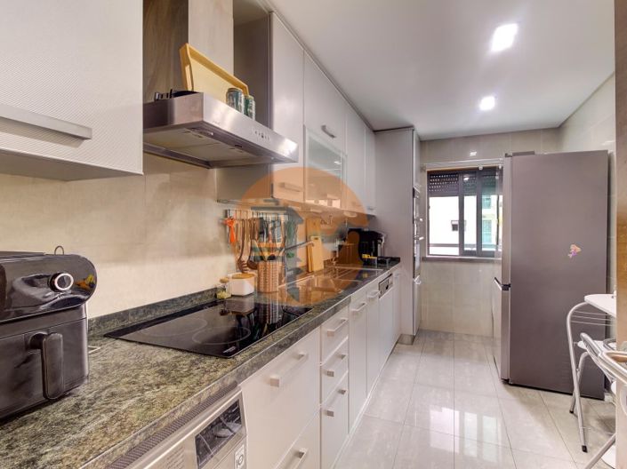 Image No.34-2 Bed Apartment for sale