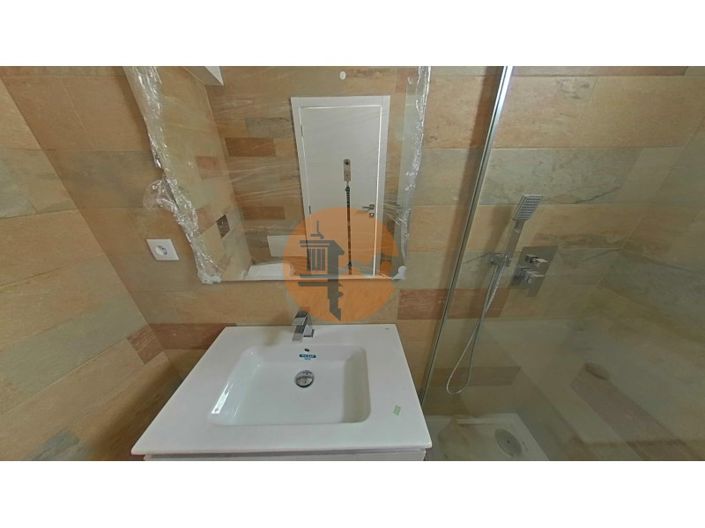 Image No.19-1 Bed House for sale