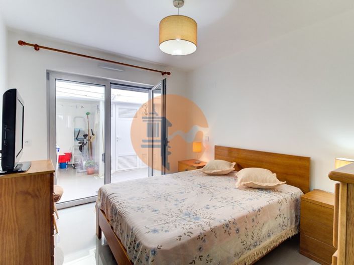 Image No.17-2 Bed Apartment for sale