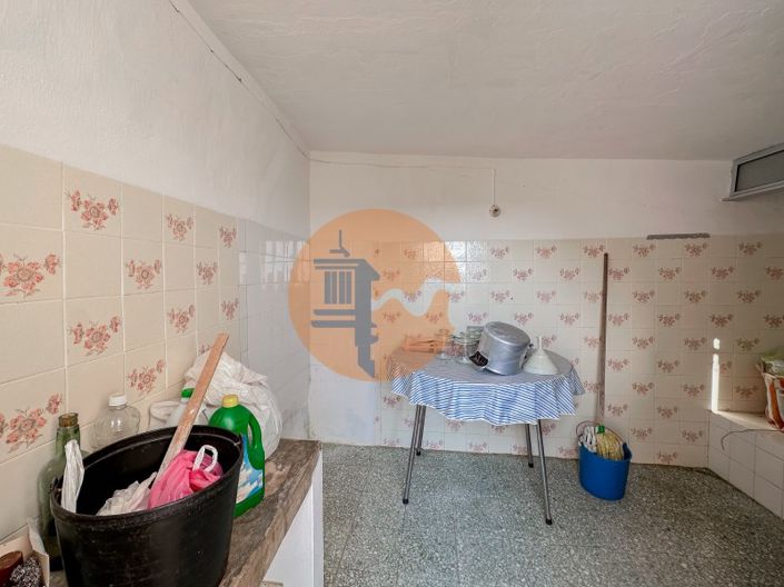 Image No.18-2 Bed House for sale