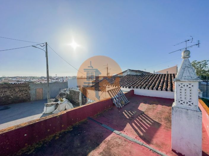 Image No.51-2 Bed House for sale